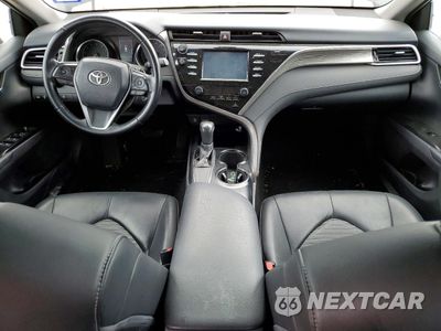 Zdjęcie 8 z 13 samochodu: 2018 TOYOTA CAMRY SE VIN:4T1B11HKXJU550037 - miniatura
