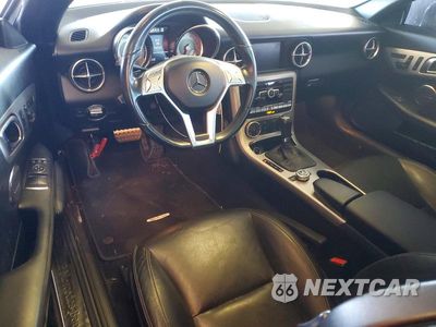 Zdjęcie 8 z 11 samochodu: 2012 MERCEDES-BENZ SLK 350 VIN:WDDPK5HA8CF012942 - miniatura