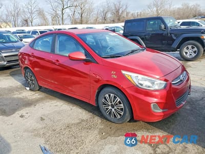Czwarte zdjęcie samochodu z boku: 2016 HYUNDAI ACCENT SE VIN:KMHCT4AE3GU075487 - miniatura