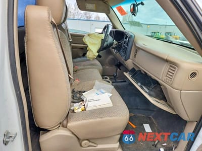 Zdjęcie 10 z 12 samochodu: 2005 CHEVROLET SILVERADO K1500 VIN:1GCEK14T65Z236312 - miniatura