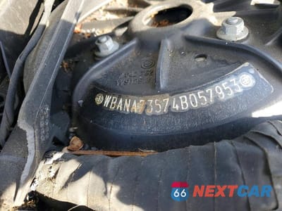 Zdjęcie 12 z 12 samochodu: 2004 BMW 530 I VIN:WBANA73574B057953 - miniatura