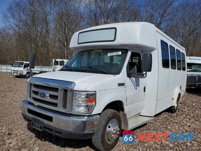 Drugie zdjęcie samochodu z przodu: 2017 FORD ECONOLINE E350 SUPER DUTY CUTAWAY VAN VIN:1FDEE3FS1HDC74079 - miniatura