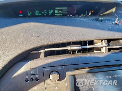 Zdjęcie 9 z 12 samochodu: 2013 TOYOTA PRIUS FOUR VIN:JTDKN3DU0D1655297 - miniatura