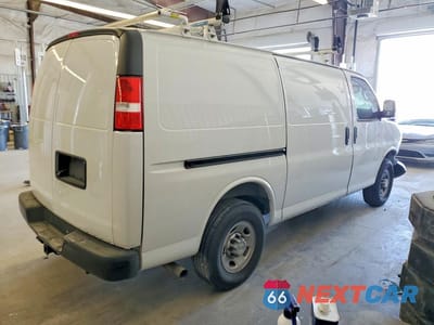 Trzecie zdjęcie samochodu z tyłu: 2025 CHEVROLET EXPRESS 2500 CARGO UTILITY / SERVICE VAN VIN:1GCWGAFP6S1189430 - miniatura