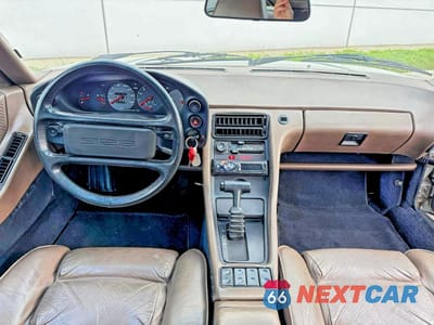 Zdjęcie 9 z 11 samochodu: 1982 PORSCHE 928 VIN:WP0JA092XCS820309 - miniatura