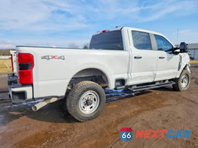 Trzecie zdjęcie samochodu z tyłu: 2024 FORD F250 SUPER DUTY VIN:1FT8W2BN7REC58084 - miniatura