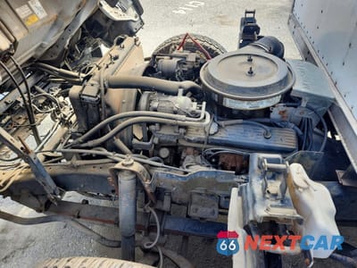 Zdjęcie 11 z 12 samochodu: 1995 ISUZU NPR VIN:4KLB4B1A7SJ002552 - miniatura
