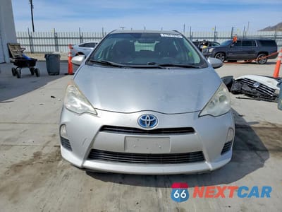 Piąte zdjęcie samochodu w środku: 2012 TOYOTA PRIUS C TWO VIN:JTDKDTB34C1526975 - miniatura