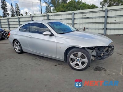 Czwarte zdjęcie samochodu z boku: 2008 BMW 3-SERIES - 328I VIN:WBAWB33548P134264 - miniatura