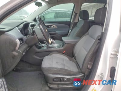 Zdjęcie 7 z 13 samochodu: 2021 CHEVROLET TRAVERSE LT VIN:1GNERGKW0MJ100483 - miniatura