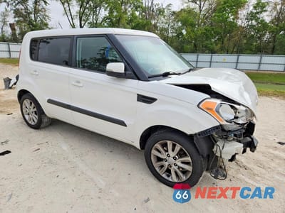 Czwarte zdjęcie samochodu z boku: 2012 KIA SOUL + VIN:KNDJT2A67C7480589 - miniatura