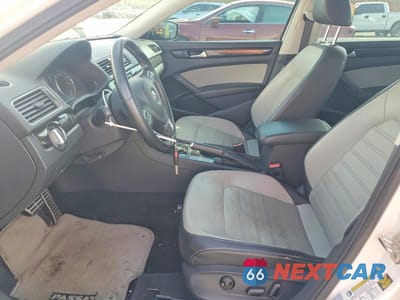 Zdjęcie 7 z 12 samochodu: 2015 VOLKSWAGEN PASSAT SE VIN:1VWBS7A32FC079700 - miniatura