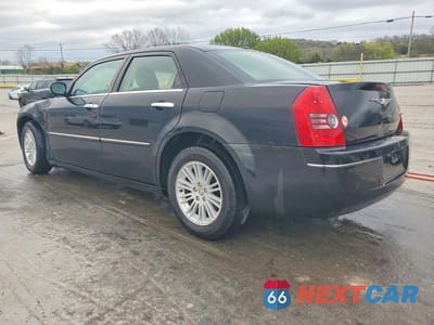 Drugie zdjęcie samochodu z przodu: 2010 CHRYSLER 300 TOURING VIN:2C3CA1CV0AH255823 - miniatura