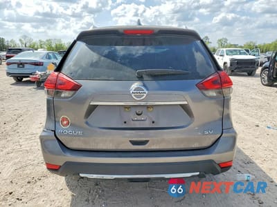 Zdjęcie 6 z 14 samochodu: 2018 NISSAN ROGUE SV VIN:KNMAT2MT0JP517951 - miniatura