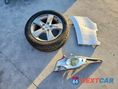 Zdjęcie 12 z 12 samochodu: 2013 HYUNDAI ELANTRA GLS VIN:KMHDH4AE7DU592292 - miniatura