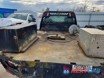 Zdjęcie 10 z 13 samochodu: 2013 FORD F450 SUPER DUTY FLATBED TRUCK VIN:1FDUF4GY5DEB14678 - miniatura