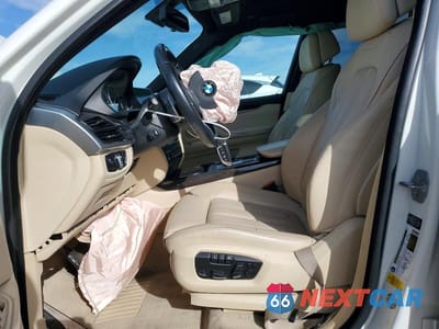 Zdjęcie 7 z 13 samochodu: 2014 BMW X5 SDRIVE35I VIN:5UXKR2C51E0H32955 - miniatura