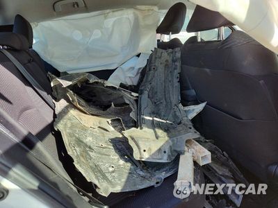 Zdjęcie 10 z 12 samochodu: 2017 TOYOTA PRIUS HYB VIN:JTDKBRFU5H3025147 - miniatura