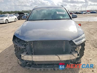Piąte zdjęcie samochodu w środku: 2017 AUDI Q3 PRESTIGE VIN:WA1GCCFSXHR002873 - miniatura