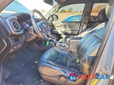 Zdjęcie 7 z 12 samochodu: 2017 TOYOTA TACOMA TRD PRO VIN:5TFCZ5AN5HX073149 - miniatura