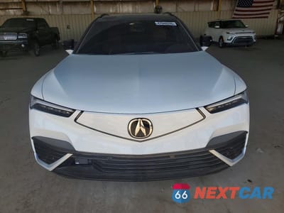 Piąte zdjęcie samochodu w środku: 2024 ACURA ZDX TYPE-S VIN:4W5XHPRL1RZ518384 - miniatura