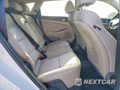 Zdjęcie 11 z 13 samochodu: 2017 HYUNDAI TUCSON SPORT VIN:KM8J33A25HU274694 - miniatura