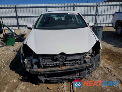 Piąte zdjęcie samochodu w środku: 2014 VOLKSWAGEN GOLF VIN:WVWDM7AJ4EW010881 - miniatura