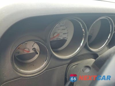Zdjęcie 9 z 12 samochodu: 2008 DODGE CHALLENGER SRT-8 VIN:2B3LJ74WX8H300591 - miniatura