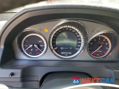 Zdjęcie 9 z 11 samochodu: 2009 MERCEDES-BENZ C 63 AMG VIN:WDDGF77X59F241724 - miniatura