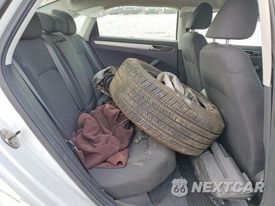 Zdjęcie 10 z 12 samochodu: 2017 VOLKSWAGEN PASSAT S VIN:1VWAT7A31HC019936 - miniatura