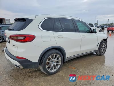 Trzecie zdjęcie samochodu z tyłu: 2020 BMW X5 XDRIVE40I VIN:5UXCR6C03L9B45519 - miniatura