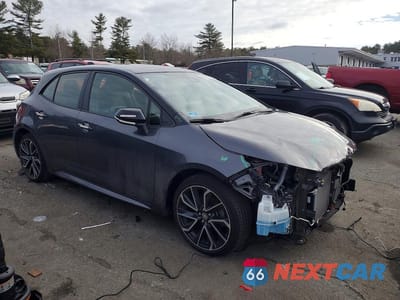 Czwarte zdjęcie samochodu z boku: 2021 TOYOTA COROLLA HATCHBACK XSE VIN:JTNC4MBE6M3124095 - miniatura