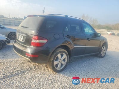 Trzecie zdjęcie samochodu z tyłu: 2009 MERCEDES-BENZ ML 350 VIN:4JGBB86E59A499904 - miniatura