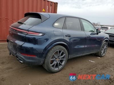 Trzecie zdjęcie samochodu z tyłu: 2024 PORSCHE CAYENNE VIN:WP1AA2AY3RDA02637 - miniatura