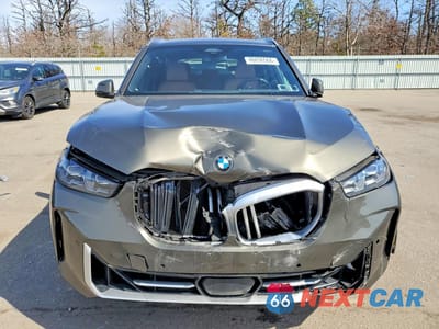 Piąte zdjęcie samochodu w środku: 2025 BMW X5 XDRIVE40I VIN:5UX23EU07S9Y83227 - miniatura