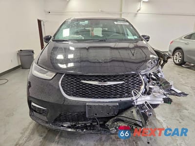 Piąte zdjęcie samochodu w środku: 2025 CHRYSLER PACIFICA SELECT VIN:2C4RC1BGXSR599139 - miniatura