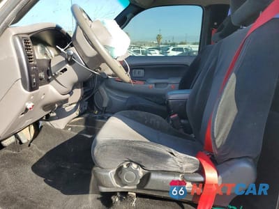 Zdjęcie 7 z 12 samochodu: 2001 TOYOTA TACOMA PRERUNNER V6 VIN:5TEGN92N51Z761590 - miniatura