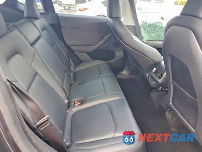 Zdjęcie 10 z 12 samochodu: 2024 TESLA MODEL Y VIN:7SAYGDED0RA329636 - miniatura