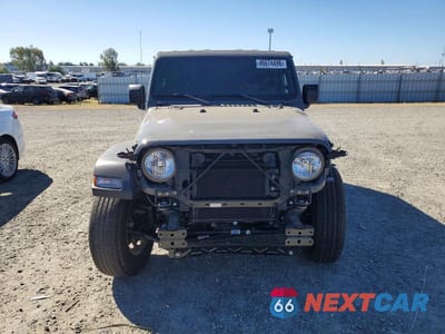 Piąte zdjęcie samochodu w środku: 2023 JEEP WRANGLER SPORT VIN:1C4HJXAG1PW654758 - miniatura