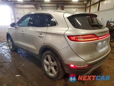 Drugie zdjęcie samochodu z przodu: 2017 LINCOLN MKC PREMIERE VIN:5LMCJ1C95HUL46911 - miniatura