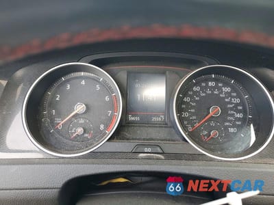Zdjęcie 9 z 12 samochodu: 2017 VOLKSWAGEN GTI S VIN:3VW447AU7HM001331 - miniatura