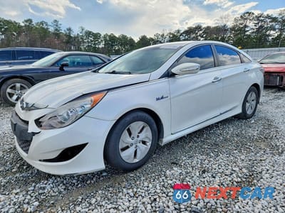 2013 HYUNDAI SONATA HYBRID BASE KMHEC4A49DA086085 - główne zdjęcie licytacji z USA - miniatura