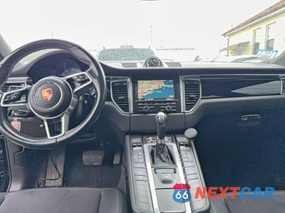 Zdjęcie 9 z 10 samochodu: 2015 PORSCHE MACAN S VIN:WP1AB2A5XFLB55276 - miniatura