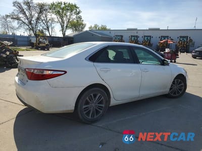 Trzecie zdjęcie samochodu z tyłu: 2015 TOYOTA CAMRY SE VIN:4T1BF1FK1FU094005 - miniatura