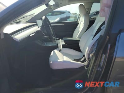 Zdjęcie 7 z 13 samochodu: 2024 TESLA MODEL Y VIN:7SAYGDEDXRF192305 - miniatura