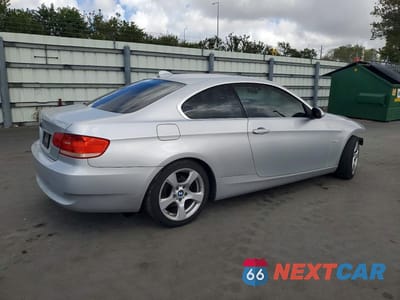 Trzecie zdjęcie samochodu z tyłu: 2008 BMW 3-SERIES - 328I VIN:WBAWB33548P134264 - miniatura