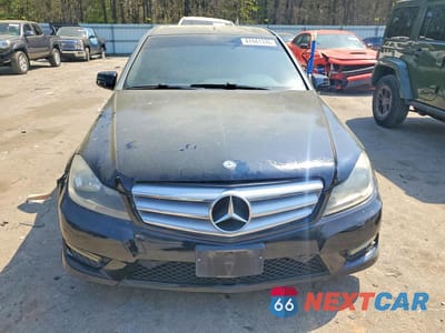 Zdjęcie 7 z 13 samochodu: 2013 MERCEDES-BENZ C 300 4MATIC VIN:WDDGF8AB8DR285856 - miniatura