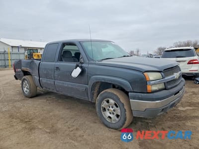 Czwarte zdjęcie samochodu z boku: 2005 CHEVROLET SILVERADO K1500 VIN:2GCEK19T151220679 - miniatura