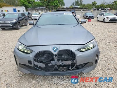 Piąte zdjęcie samochodu w środku: 2023 BMW I4 EDRIVE 35 VIN:WBY43AW06PFP45038 - miniatura