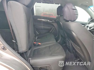 Zdjęcie 11 z 13 samochodu: 2015 KIA SORENTO LX VIN:5XYKTCA68FG608873 - miniatura